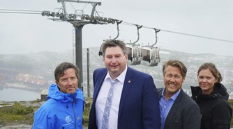 NSF I NARVIK: Nylig besøkte Norges Skiforbunds administrasjon Narvik – og drøftet en eventuell V