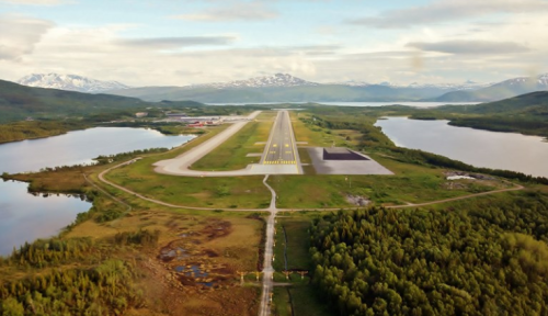 Oversiktsbilde Harstad/Narvik Lufthavn, Evenes, rullebanen