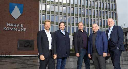 Fra venstre: Lars Norman Andersen, assisterende rådmann, Børge Edvardsen Klingan, havnedirektør N