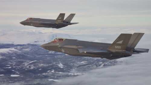 2 F16 fly i lufta